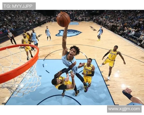 德阿隆福克斯的崛起之路与未来展望:从新秀到全明星的蜕变 德阿隆福克斯的崛起之路与未来展望:从新秀到全明星的蜕变