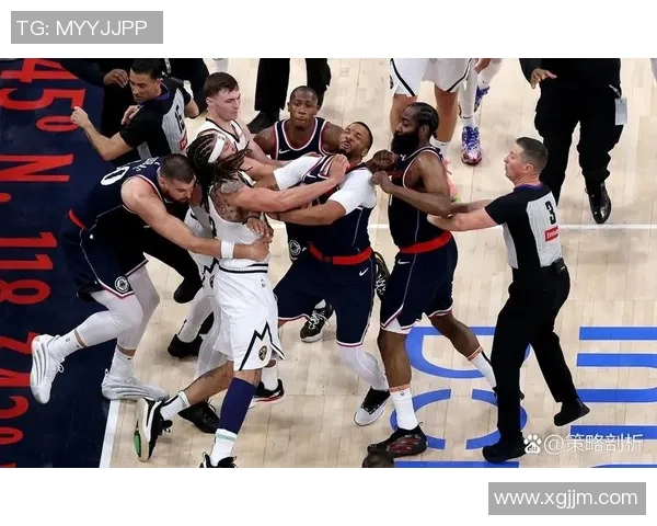 快船与掘金第六场激战回顾关键时刻与球员表现全解析 快船与掘金第六场激战回顾关键时刻与球员表现全解析