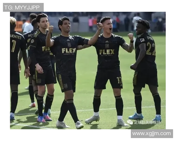 洛杉矶银河迎战皇家君主激情对决展现足球魅力与团队精神