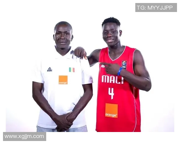 U19美国青年队迎战马里队争夺国际比赛荣誉与发展机会 U19美国青年队迎战马里队争夺国际比赛荣誉与发展机会